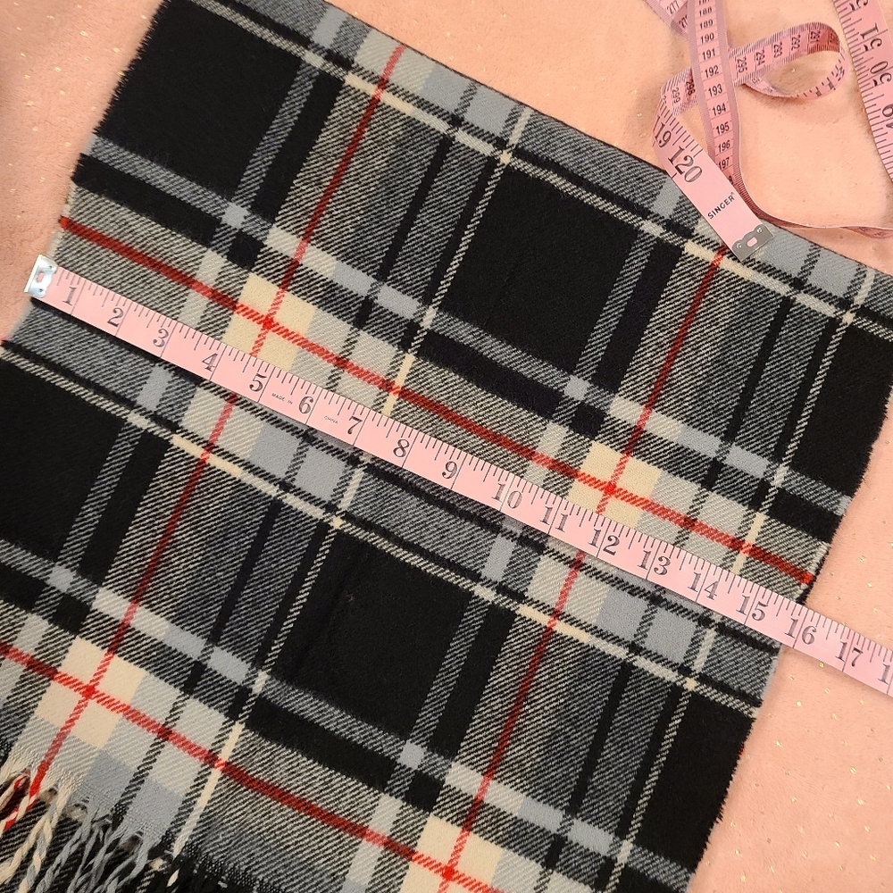 *Uline* Scarf - Picture 3 of 3
